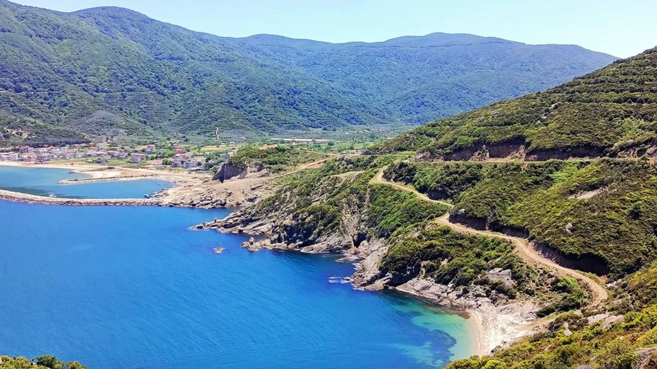 Erdek’te bağ evinden ateş açıldığı ihbarı: Evden silah ve mühimmat çıktı